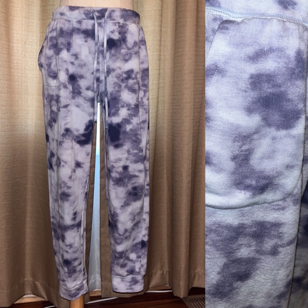 GAP Women’s Medium Blue Tie Dye Sweat Pant Joggers Elastic Waist and Pockets